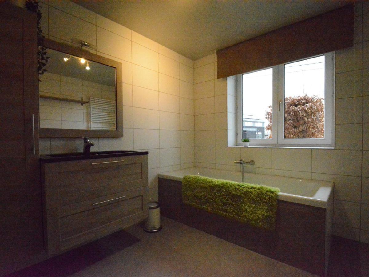 Quaint Cottage In Mont Near High Fens Nature Park مالميدي المظهر الخارجي الصورة