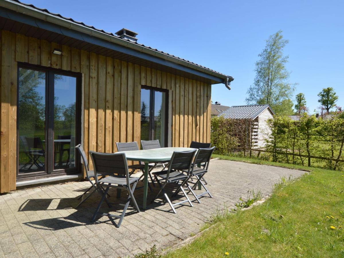 Quaint Cottage In Mont Near High Fens Nature Park مالميدي المظهر الخارجي الصورة